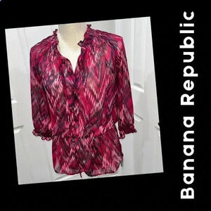 Banana Republic Sheer Chevron Colorful Cinched waist Shirt ❤️